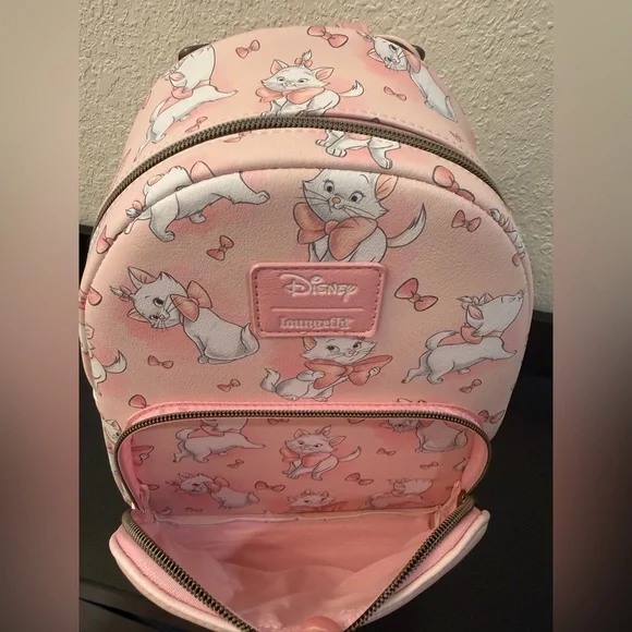 Loungefly Disney the Aristocrats Marie Ribbon Backpack with matching wallet - Picture 2 of 7